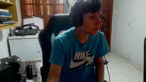 Snapshot of ramisexyloveyou chatting on 09-16-25, 01:34 Ramiro online show from 09-16-25, 01:34