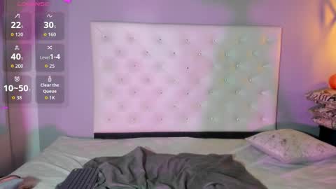 Ramona  online show from 10-26-25, 04:35