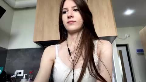 Snapshot of ranajulen chatting on 06-17-26, 09:56 Anna online show from 06-17-26, 09:56
