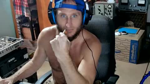 Randall online show from 08-05-26, 06:44
