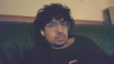 Snapshot of randomitoo chatting on 09-29-25, 02:27 randomitoo online show from 09-29-25, 02:27