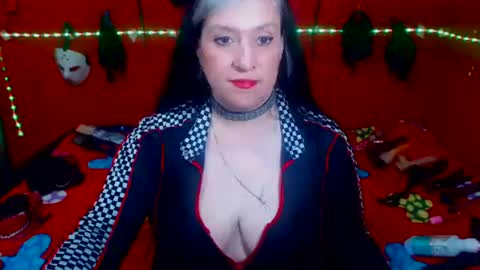 Sonia online show from 10-28-25, 02:04