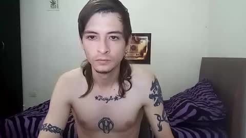 Snapshot of rangel_sex chatting on 11-02-25, 04:20 Rangel and Lola online show from 11-02-25, 04:20