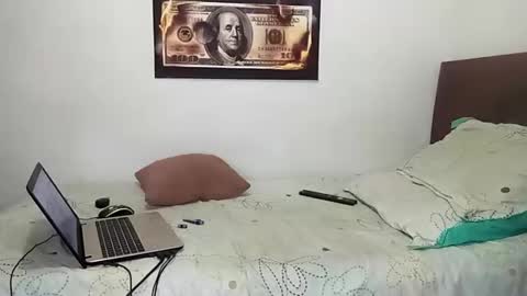 Rangel and Lola online show from 12-21-25, 06:48