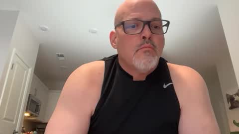 raphy1978 online show from 12-22-25, 06:49