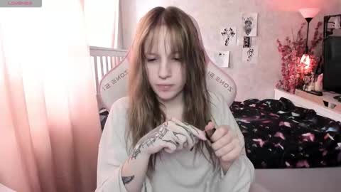 Rapunzel online show from 03-11-26, 01:17