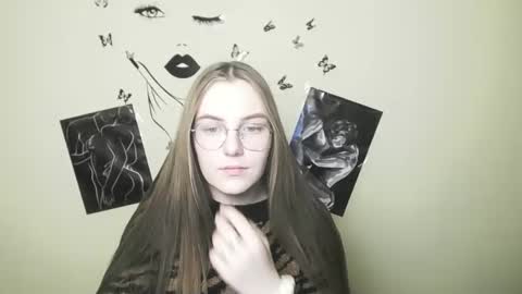 Snapshot of raspberry0101 chatting on 12-08-24, 04:18 raspberry0101 online show from 12-08-24, 04:18