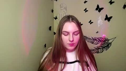 Snapshot of raspberry0101 chatting on 12-14-24, 05:25 raspberry0101 online show from 12-14-24, 05:25