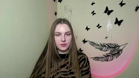 Snapshot of raspberry0101 chatting on 12-15-24, 06:59 raspberry0101 online show from 12-15-24, 06:59