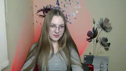 Snapshot of raspberry0101 chatting on 12-17-24, 09:49 raspberry0101 online show from 12-17-24, 09:49