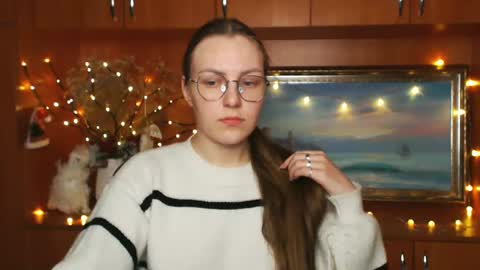 Snapshot of raspberry0101 chatting on 12-25-24, 08:17 raspberry0101 online show from 12-25-24, 08:17