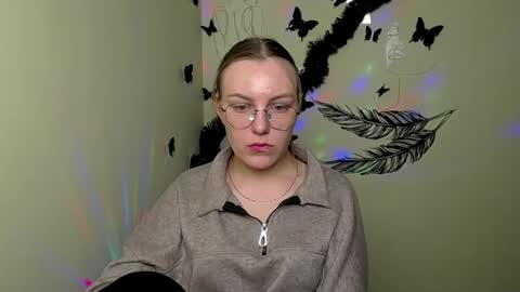 Snapshot of raspberry0101 chatting on 01-24-25, 12:20 raspberry0101 online show from 01-24-25, 12:20