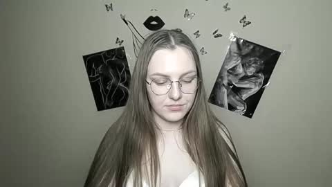 Snapshot of raspberry0101 chatting on 01-28-25, 10:45 raspberry0101 online show from 01-28-25, 10:45