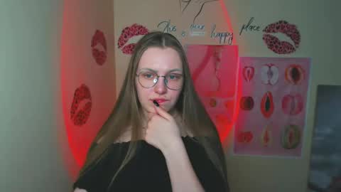 Snapshot of raspberry0101 chatting on 02-14-25, 01:23 raspberry0101 online show from 02-14-25, 01:23