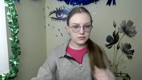 Snapshot of raspberry0101 chatting on 02-18-25, 07:54 raspberry0101 online show from 02-18-25, 07:54