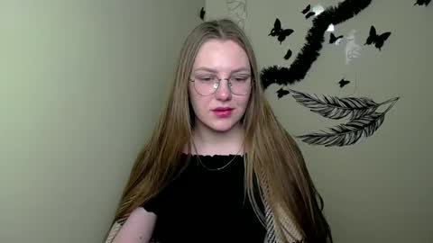 Snapshot of raspberry0101 chatting on 02-24-25, 01:13 raspberry0101 online show from 02-24-25, 01:13