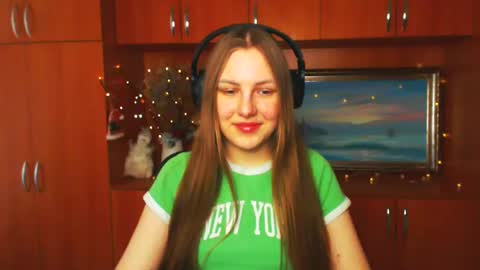 Snapshot of raspberry0101 chatting on 03-04-25, 01:28 raspberry0101 online show from 03-04-25, 01:28