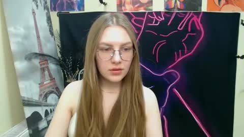 Snapshot of raspberry0101 chatting on 03-08-25, 11:27 raspberry0101 online show from 03-08-25, 11:27