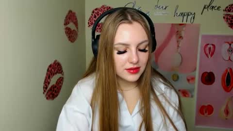 Snapshot of raspberry0101 chatting on 09-14-25, 07:40 raspberry0101 online show from 09-14-25, 07:40