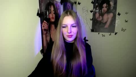 Snapshot of raspberry0101 chatting on 10-05-25, 07:07 raspberry0101 online show from 10-05-25, 07:07