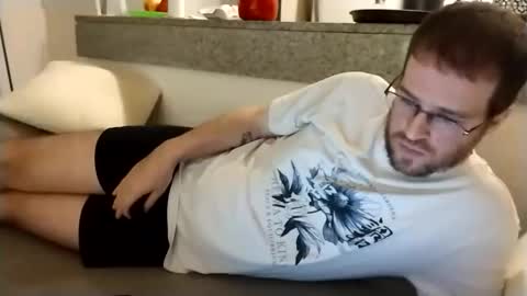 Raven online show from 04-26-26, 02:20