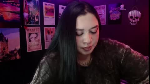 Snapshot of raven_darkk chatting on 05-25-26, 08:04 Raven online show from 05-25-26, 08:04