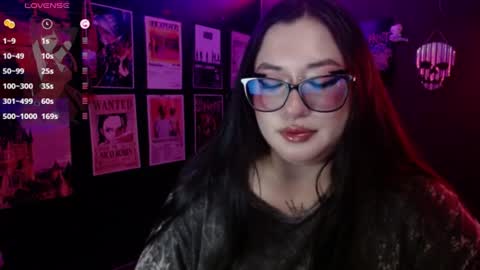 Snapshot of raven_darkk chatting on 06-10-26, 10:19 Raven online show from 06-10-26, 10:19
