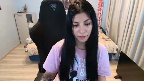 raven_haired_goddess online show from 04-27-26, 06:33