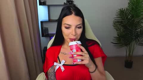 raven_inkk online show from 10-31-25, 10:49