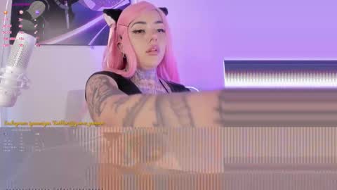 Snapshot of raven_sakura chatting on 11-25-25, 02:39 . online show from 11-25-25, 02:39