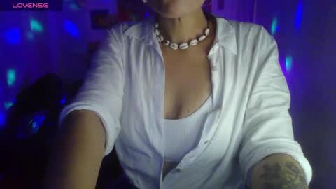 Snapshot of ravenandsin chatting on 02-06-25, 12:33 Raven online show from 02-06-25, 12:33
