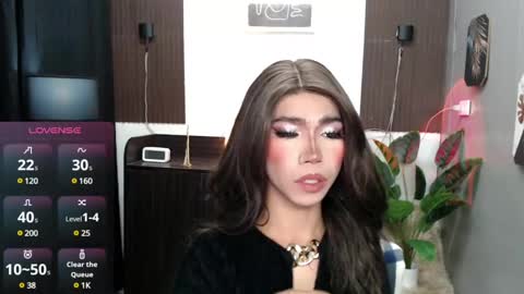 Snapshot of ravennax chatting on 02-18-25, 10:49 ravennaxx online show from 02-18-25, 10:49