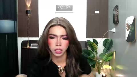 Snapshot of ravennax chatting on 02-22-25, 04:40 ravennaxx online show from 02-22-25, 04:40