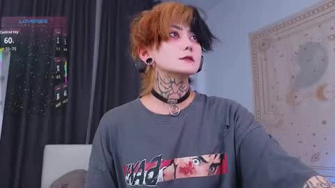 Snapshot of ravens_nest_ chatting on 11-26-25, 11:33 Raven online show from 11-26-25, 11:33