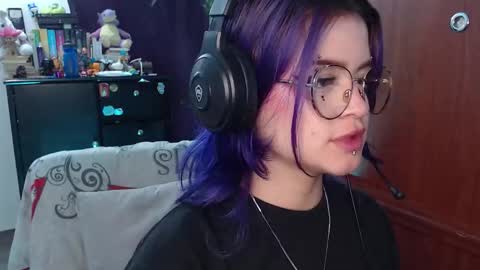 Snapshot of raventh_ chatting on 10-27-25, 11:58 raventh_ online show from 10-27-25, 11:58