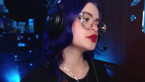 Snapshot of raventh_ chatting on 11-15-25, 09:32 raventh_ online show from 11-15-25, 09:32