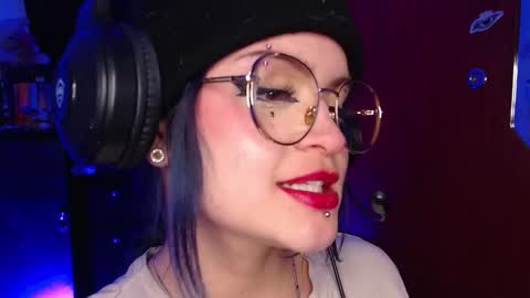 Snapshot of raventh_ chatting on 12-14-25, 03:23 raventh_ online show from 12-14-25, 03:23