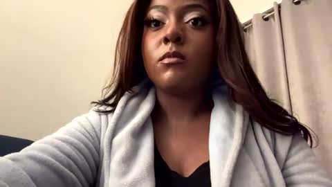 Snapshot of raventhebigbodybitch chatting on 01-27-25, 02:20 raventhebigbodybitch online show from 01-27-25, 02:20