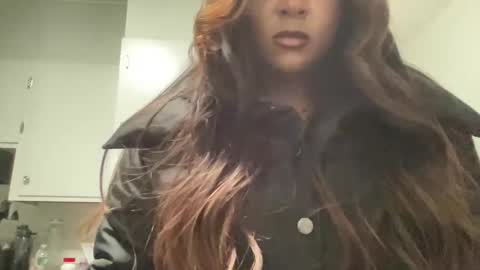 Snapshot of raventhebigbodybitch chatting on 01-29-25, 11:46 raventhebigbodybitch online show from 01-29-25, 11:46