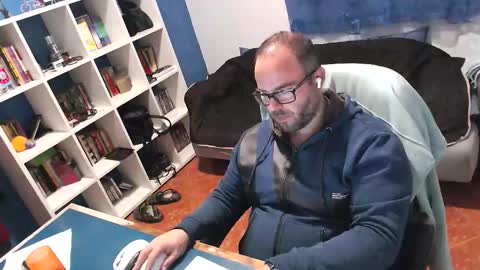 ravingr3d3 online show from 11-17-25, 10:04