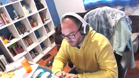 ravingr3d3 online show from 11-18-25, 02:54