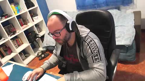 ravingr3d3 online show from 01-12-26, 09:14