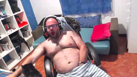 ravingr3d3 online show from 06-11-26, 10:08