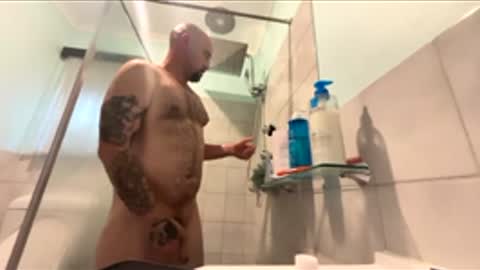 Snapshot of rawdillz121 chatting on 02-23-26, 05:05 Down under guy online show from 02-23-26, 05:05