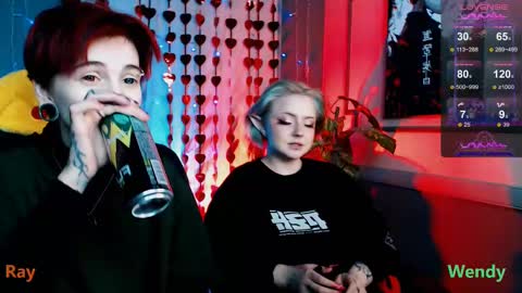 Snapshot of ray__taylor chatting on 02-22-25, 07:47 Ray online show from 02-22-25, 07:47