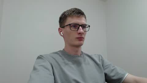 Snapshot of ray_booy chatting on 07-07-26, 05:06 Ray Booy online show from 07-07-26, 05:06