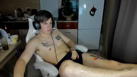 Snapshot of ray_hill chatting on 12-27-24, 08:18 Ray online show from 12-27-24, 08:18