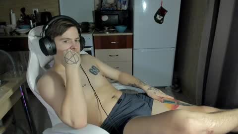 Snapshot of ray_hill chatting on 01-21-25, 05:20 Ray online show from 01-21-25, 05:20