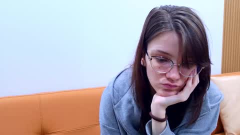 Ray-Ray online show from 12-17-25, 01:33