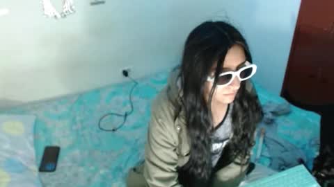 Snapshot of ray_naomi chatting on 03-05-26, 02:51 ask us online show from 03-05-26, 02:51